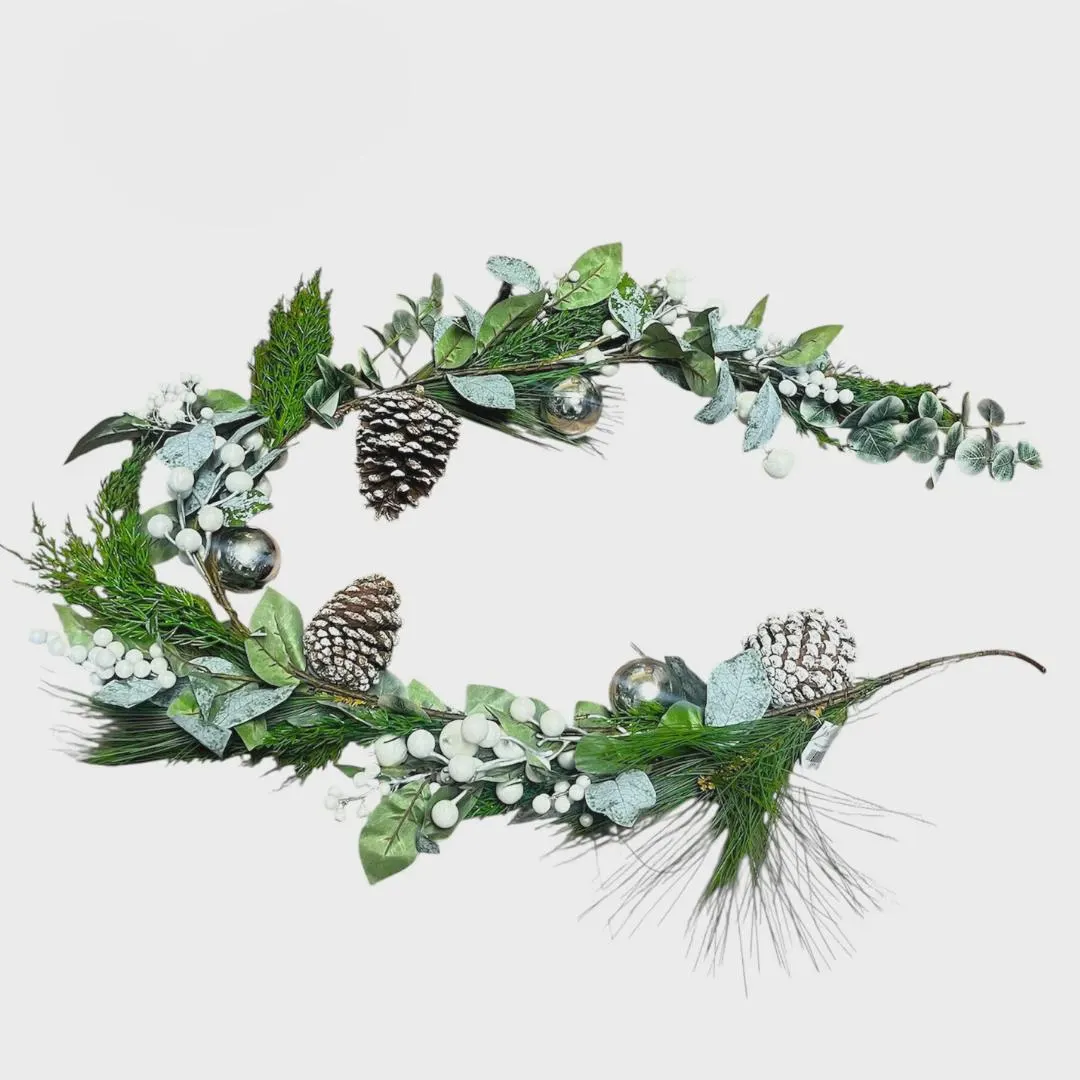 5' Berry Garland/Dinner Table Centerpiece/Fire Place Mantel Centerpiece/Red Berry/Xmas Decor /Artificial Xmas Centerpiece