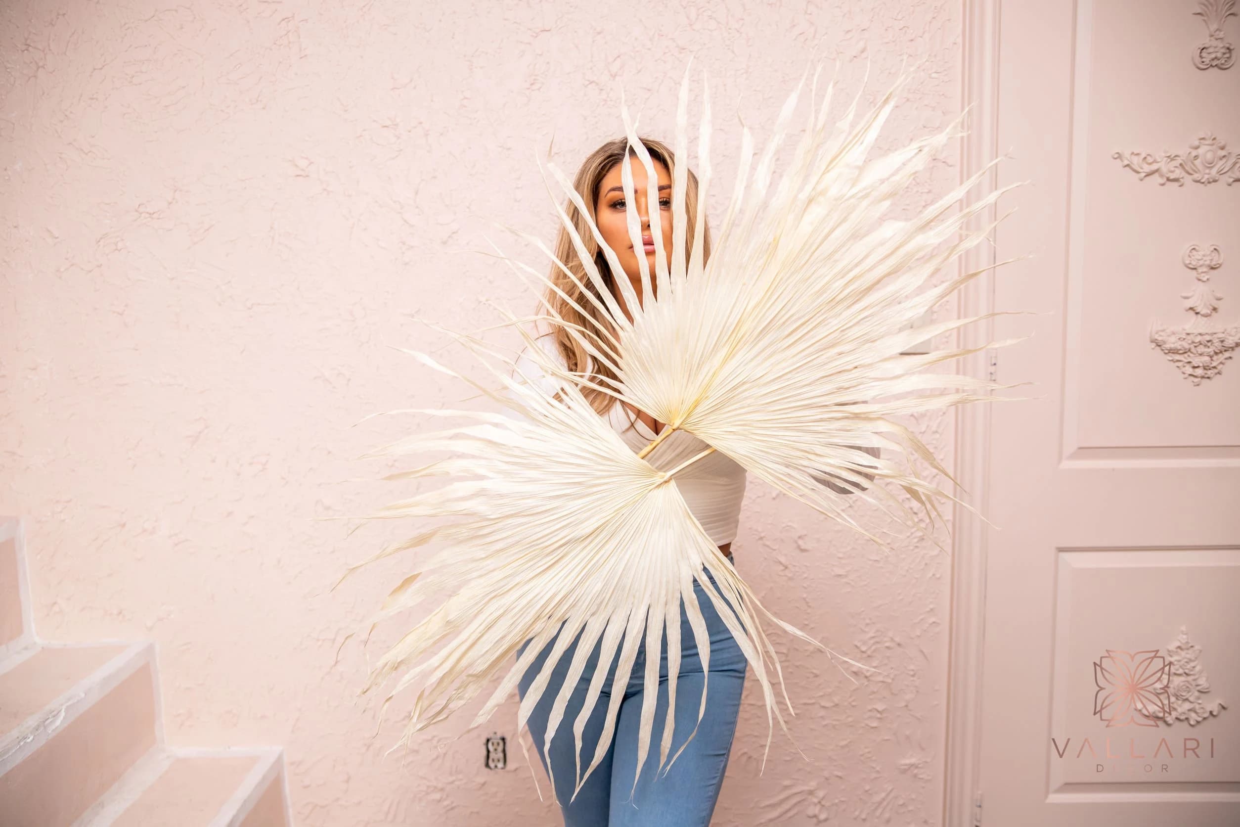 3-4ft Wispy BLEACHED SUN Palm Leaf/Dried Palm/Jumbo Dried Floral/Boho Home Decor/Wall Decor/Palm Spades/Anahaw Dried/Pampas Decor/Boho