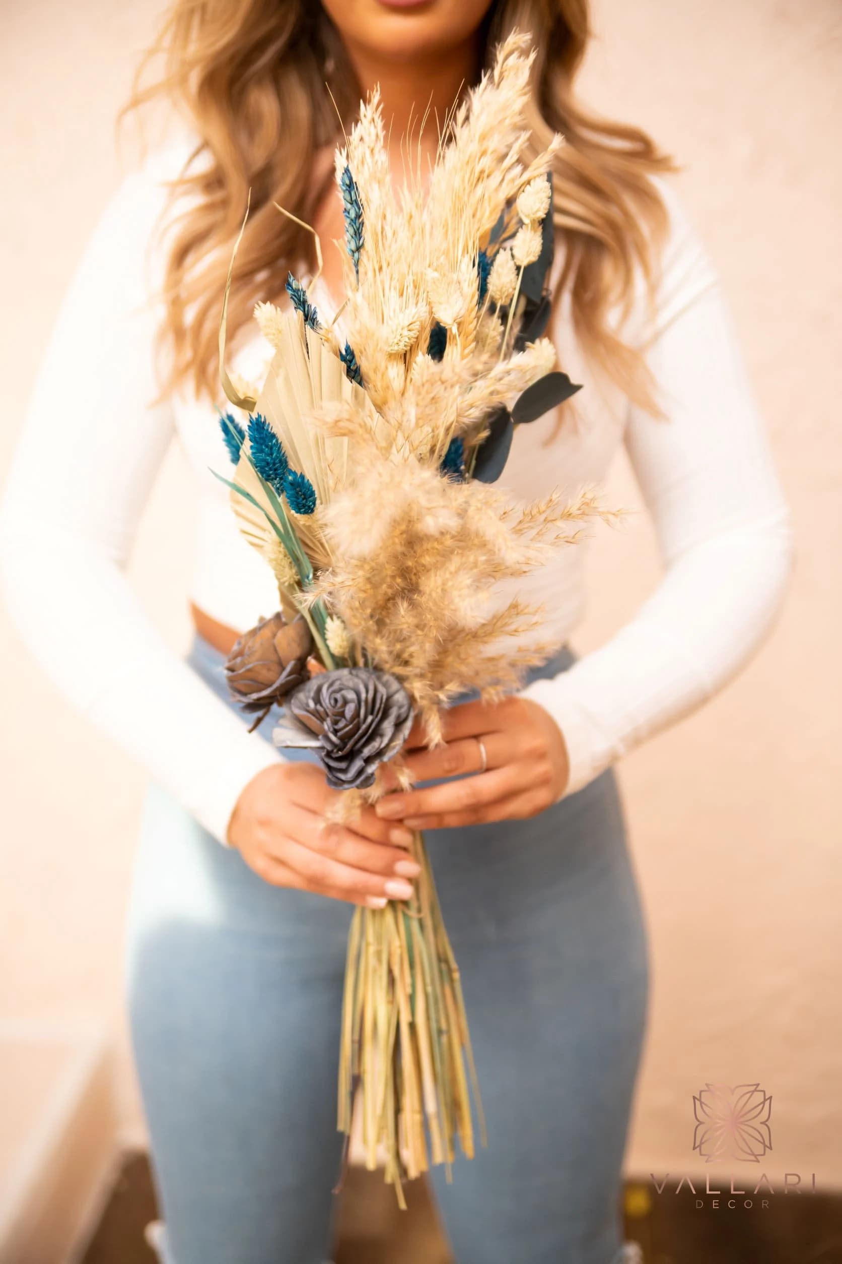 DRIED Blue Phalaris and Natural Pampas FLORAL Bouquet/25"/Palm Spades/Reed/Dried Pampas/Pampas Bouquet Decor/Boho Pampas/Bouquet/Bunny Tails