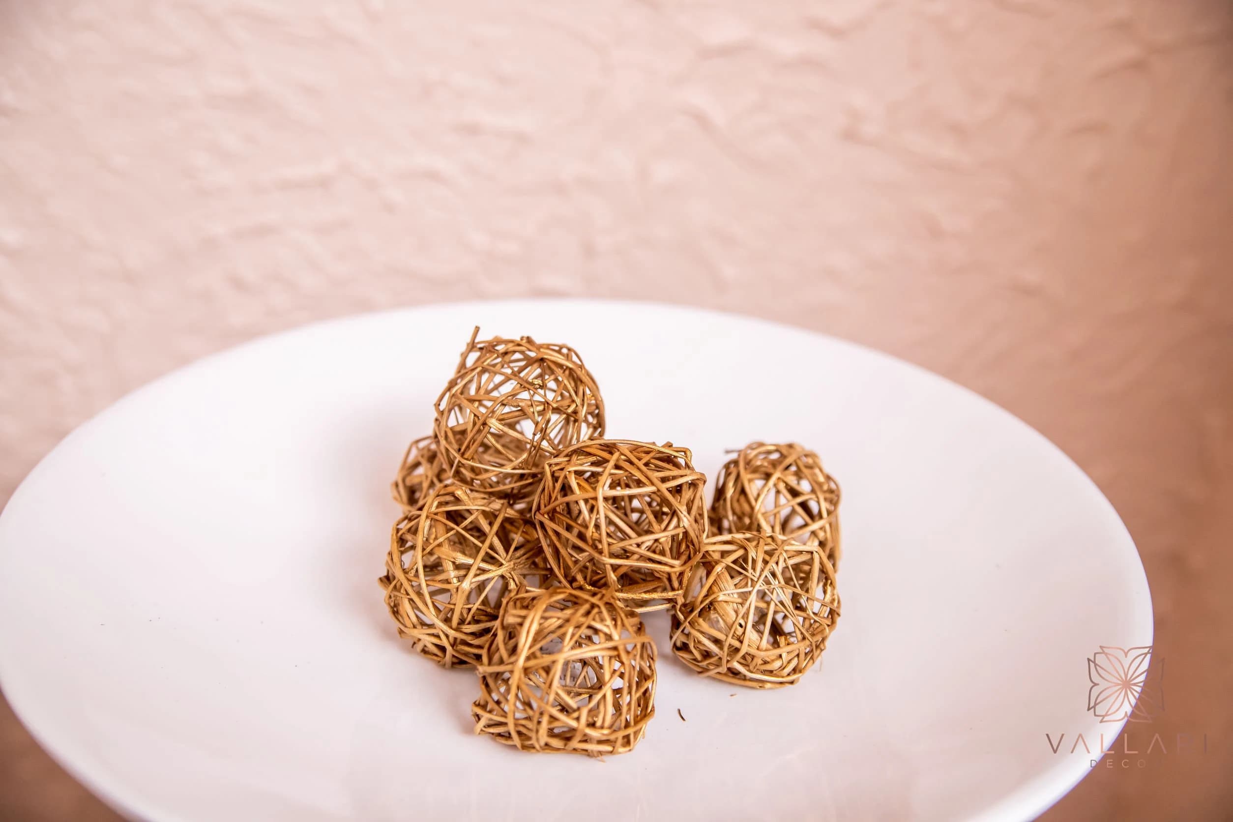 Gold Wicker Balls, 8pc Decorative Balls, Rustic Decor Ideas, Rustic Bawl Filler, Wicker Decoration,  Rustic Table Decor