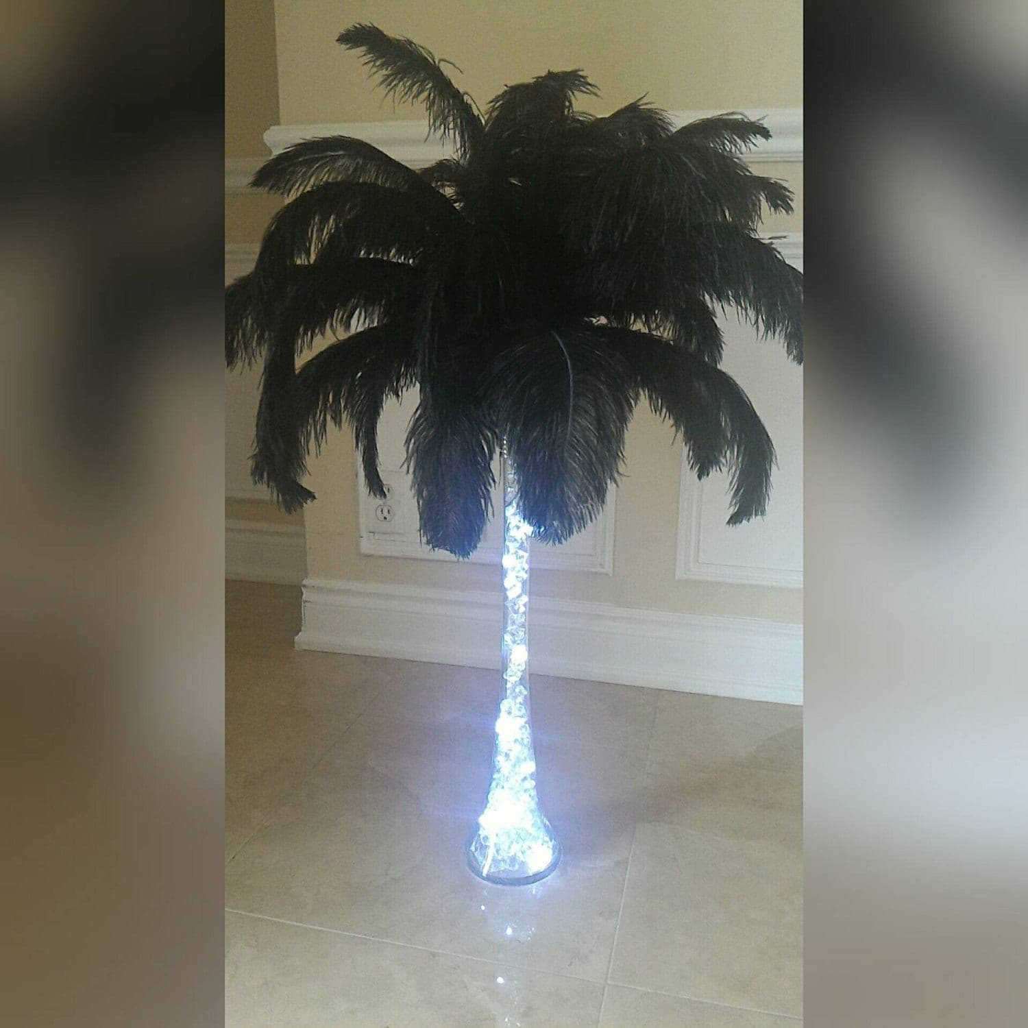 Black Ostrich Feather Centerpiece with Eiffel Tower Vase Ostrich Feather Centerpiece/Black and white themed centerpiece/De masque/Bling Vase