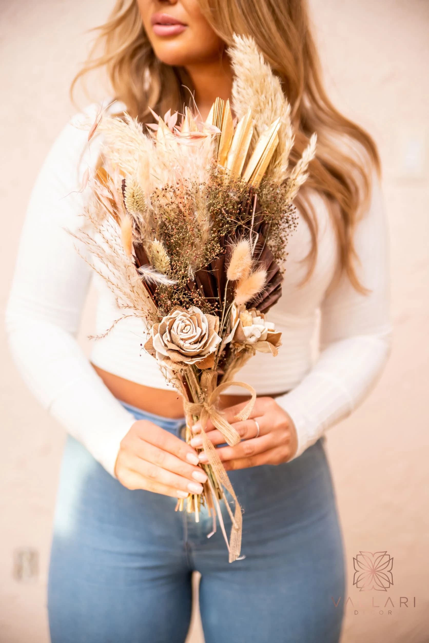 Dried Natural Minar Rose and Pampas Floral Bouquet/25"/Palm Spades/Reed/Dried Pampas/Pampas Bouquet Decor/Boho Pampas/Bouquet/Bunny Tails