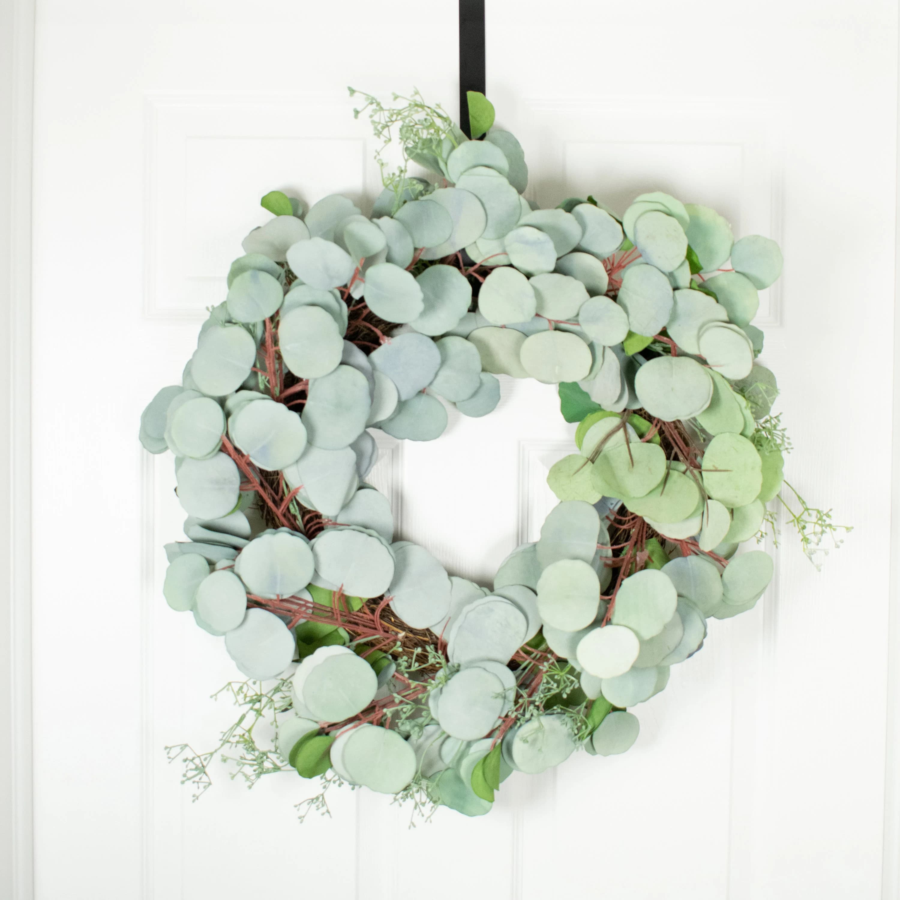 24" Green Seeded Eucalyptus Wreath/Green Artificial Wreath/Green Wreath/Natural Looking Wreath/Outdoor Wreath/Green Outdoor Wreath