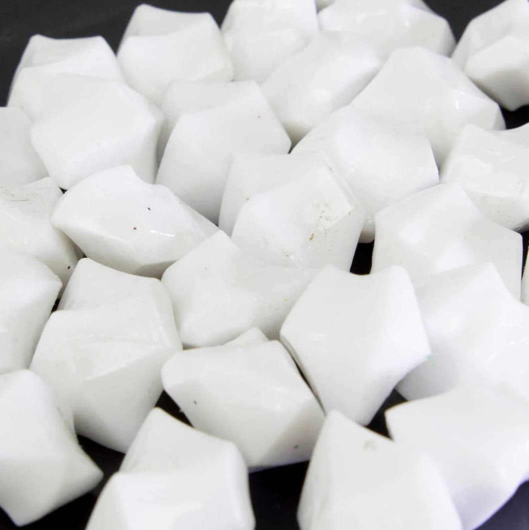 White Bling Acrylic Ice Rocks / Display Ice stones/ Table Confetti/ Vase Filler/ Crushed ice/ Very clear and reflective ice crystals!