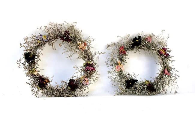 Dried White Wash Flower Ring/Green Artificial Wreath/Green Wreath/Natural Looking Wreath/Outdoor Wreath/Green Outdoor Wreath/Green Leaf