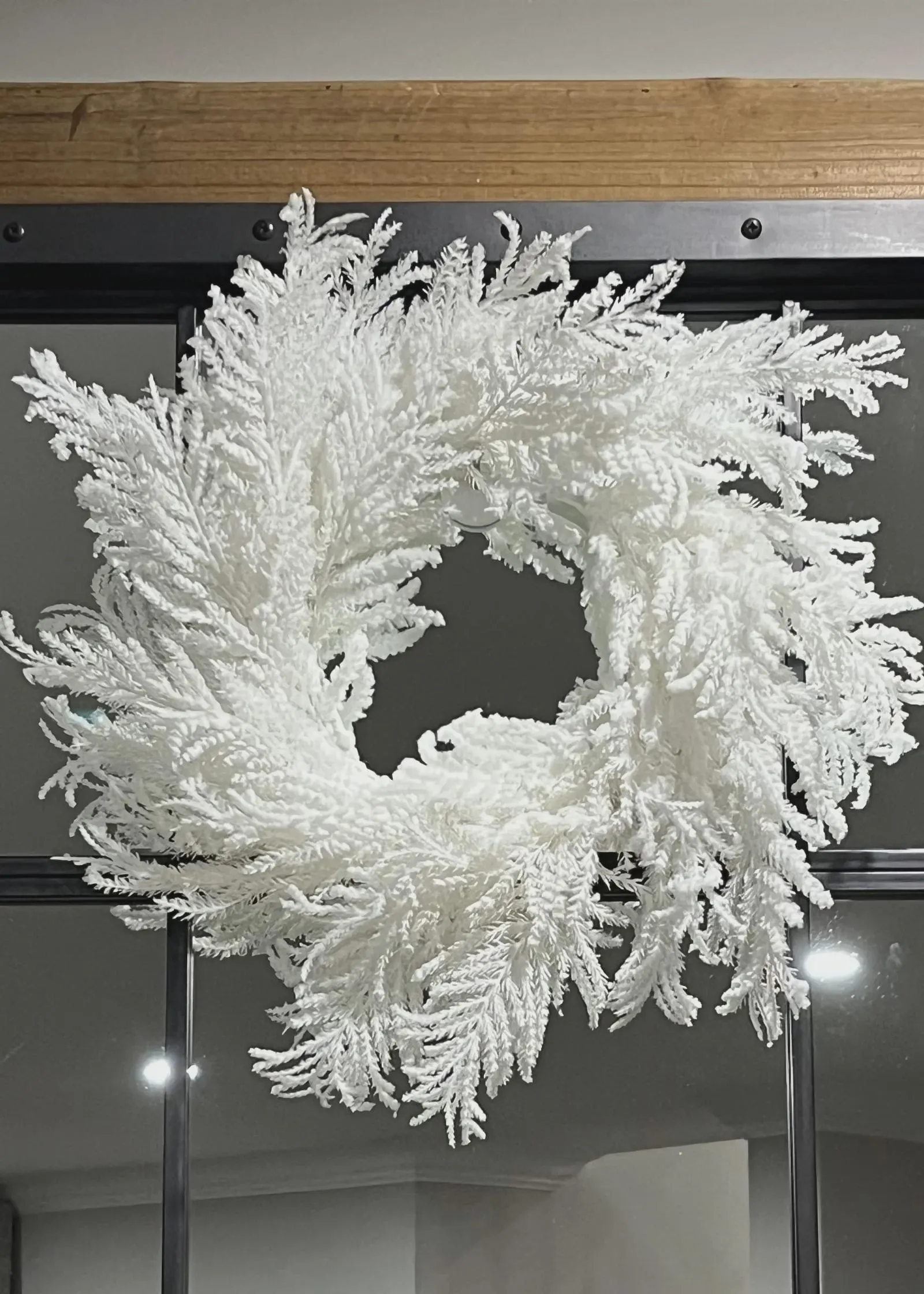 12" Fresh Touch Winter Snowy Cedar Wreath/Green Artificial/Green Wreath/Natural Looking Wreath/Outdoor/Green Outdoor Wreath/Home