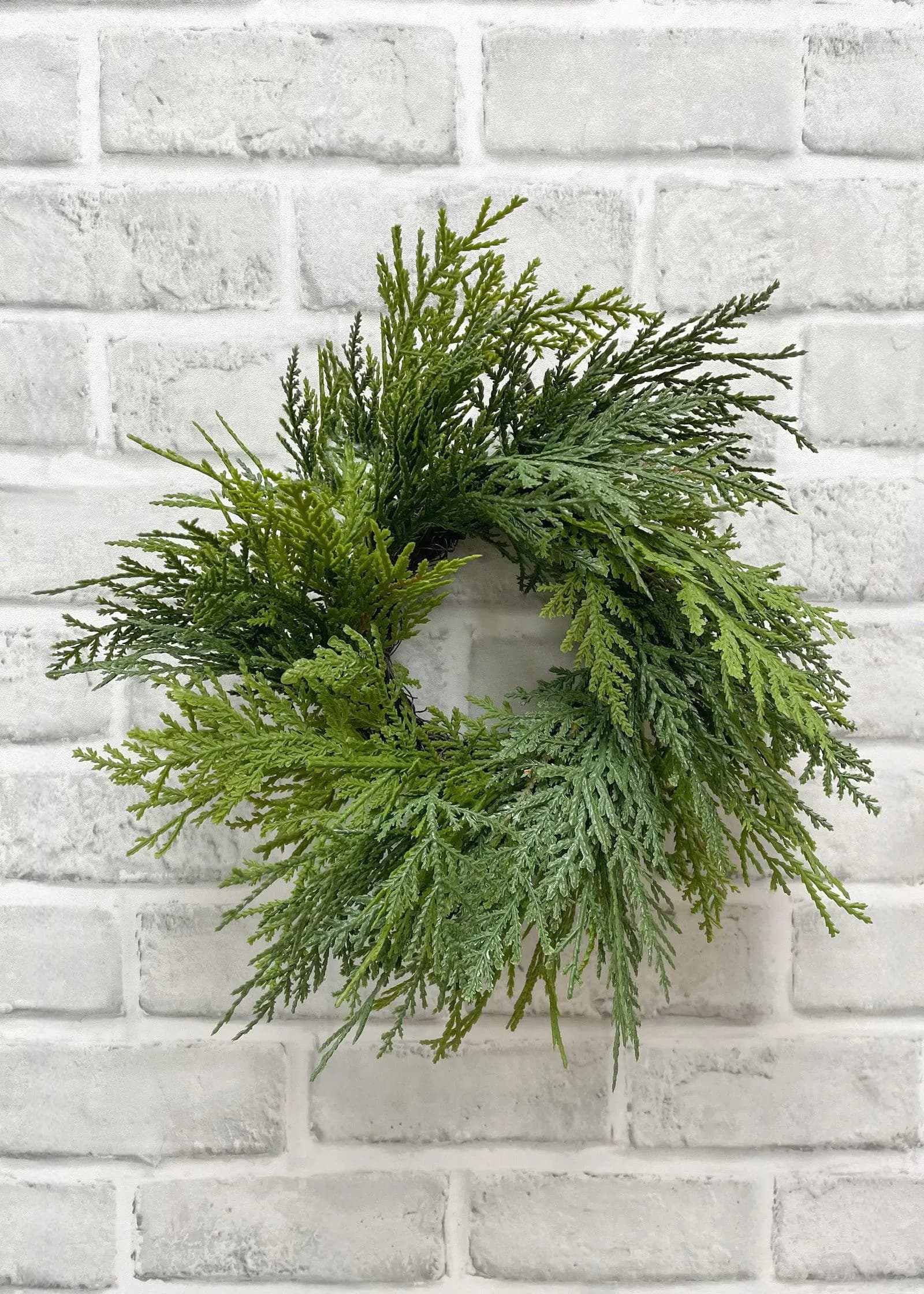 14" Fresh Touch Northern White Cedar Wreath/Garlands/Wedding Centerpieces/Home Decor/Faux Vines/Silk Vines/Garlands