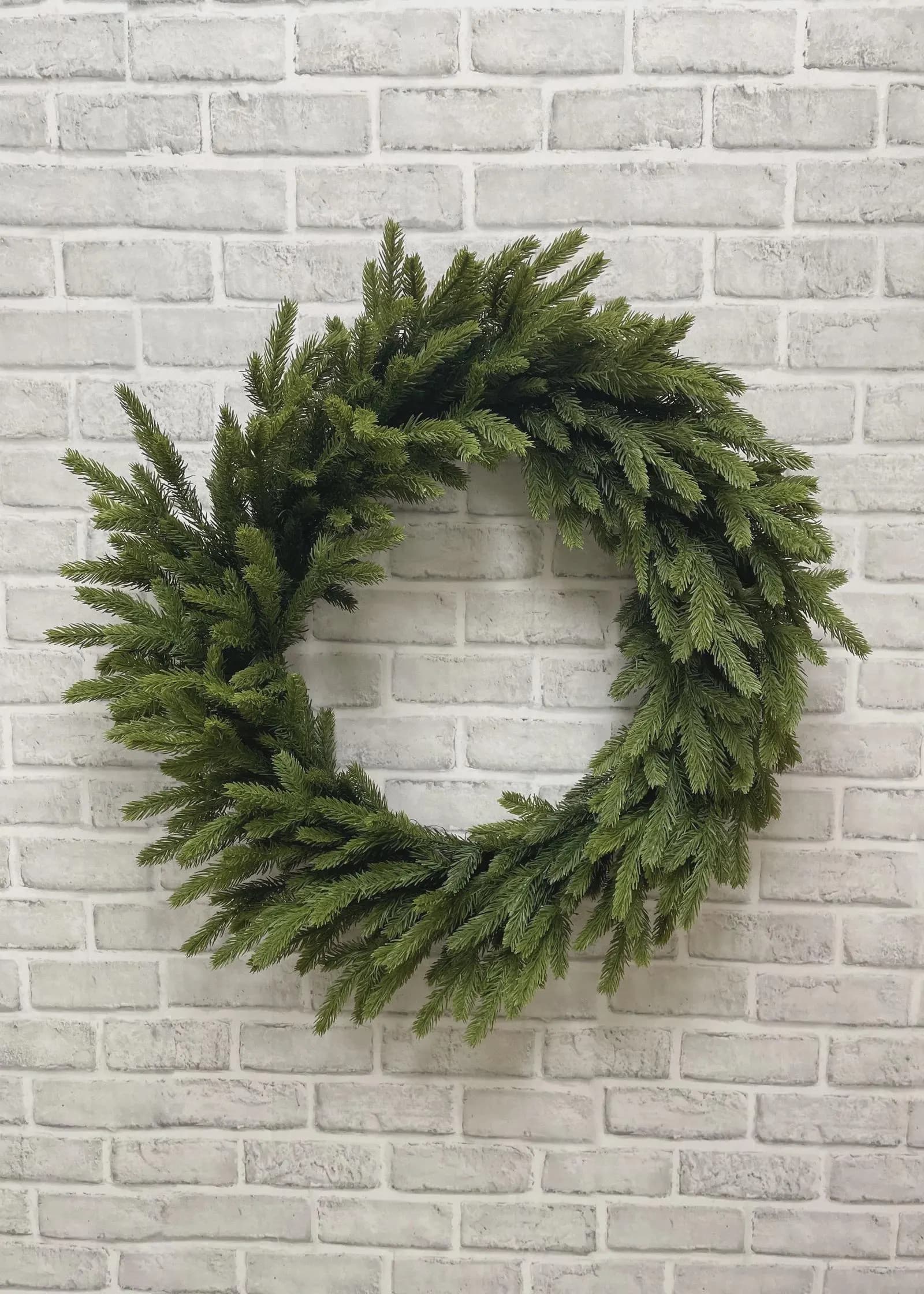 24" Fresh Touch Spruce Wreath/Garlands/Wedding Centerpieces/Home Decor/Faux Vines/Silk Vines/Garlands