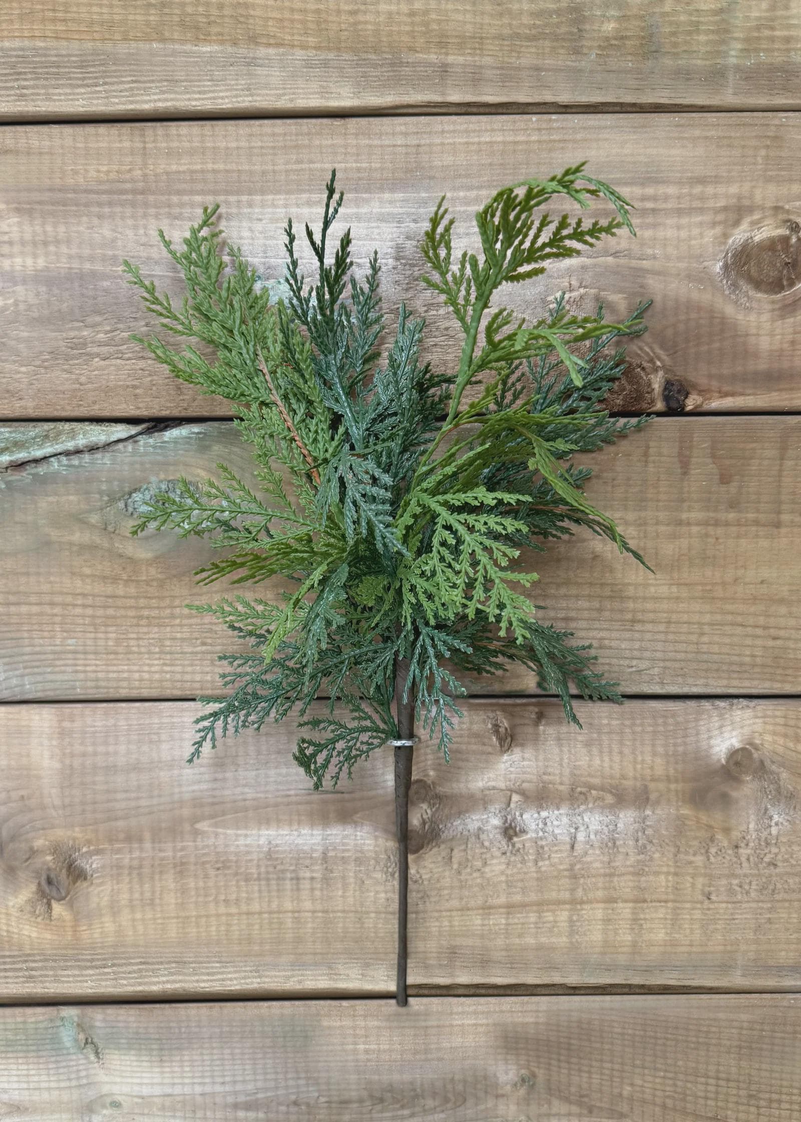 17" Fresh Touch Northern White Cedar Spray/Garlands/Wedding Centerpieces/Home Decor/Faux Vines/Silk Vines/Garlands